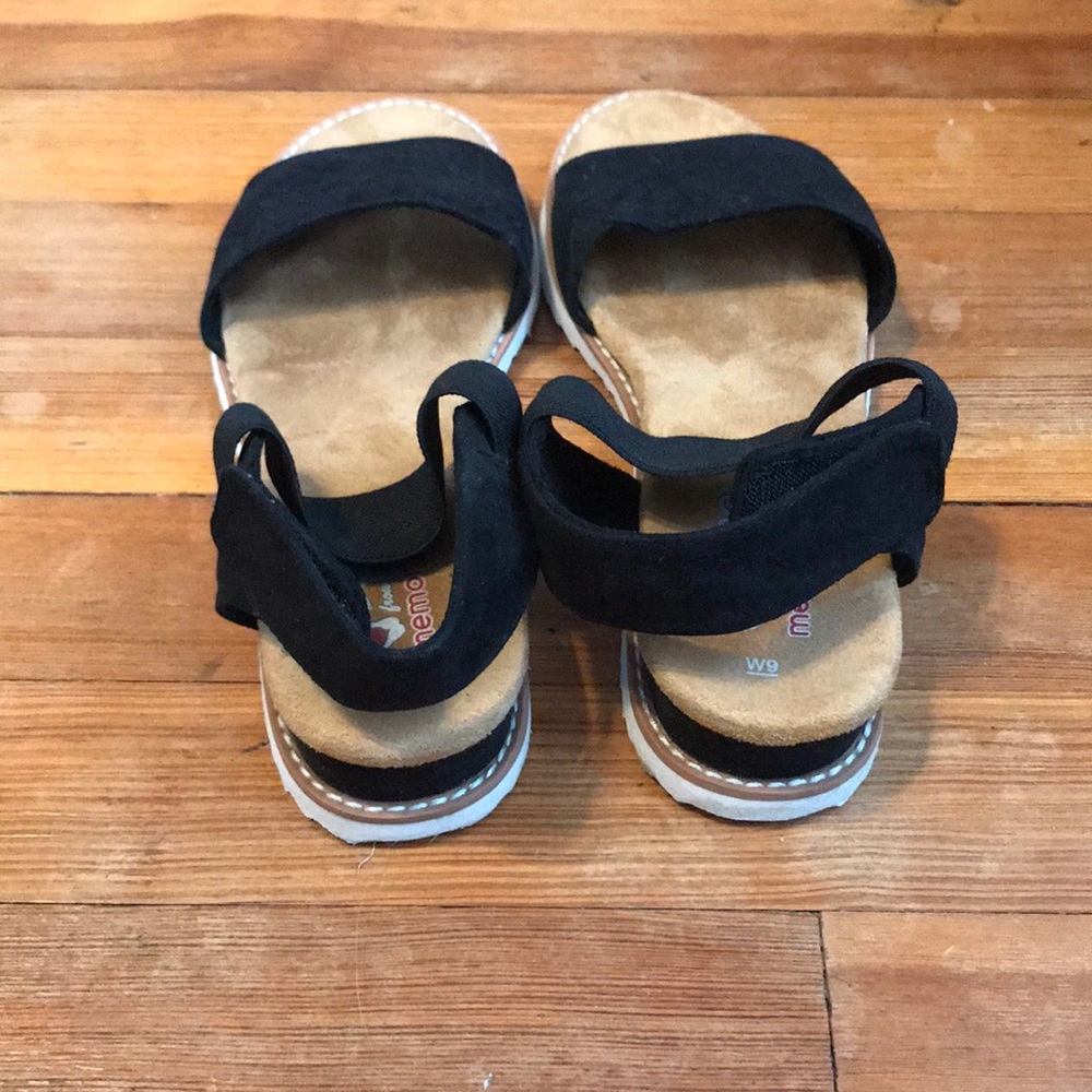 Sandals - Picture 2 of 2